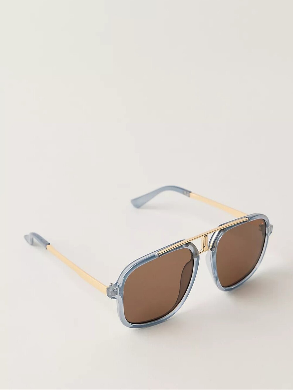 NWOT FREE PEOPLE AVIATOR VINTAGE SUNGLASSES - Picture 2 of 4